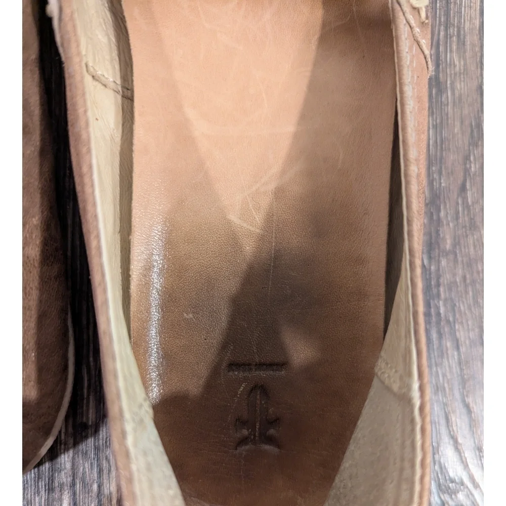 Frye Melanie Taupe Leather Slip On Flats Size 8.5